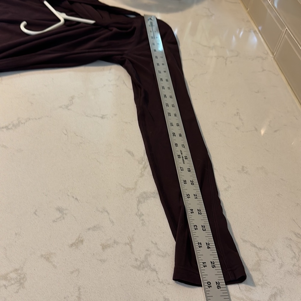 Lululemon long sleeve shirt - Picture 8 of 11